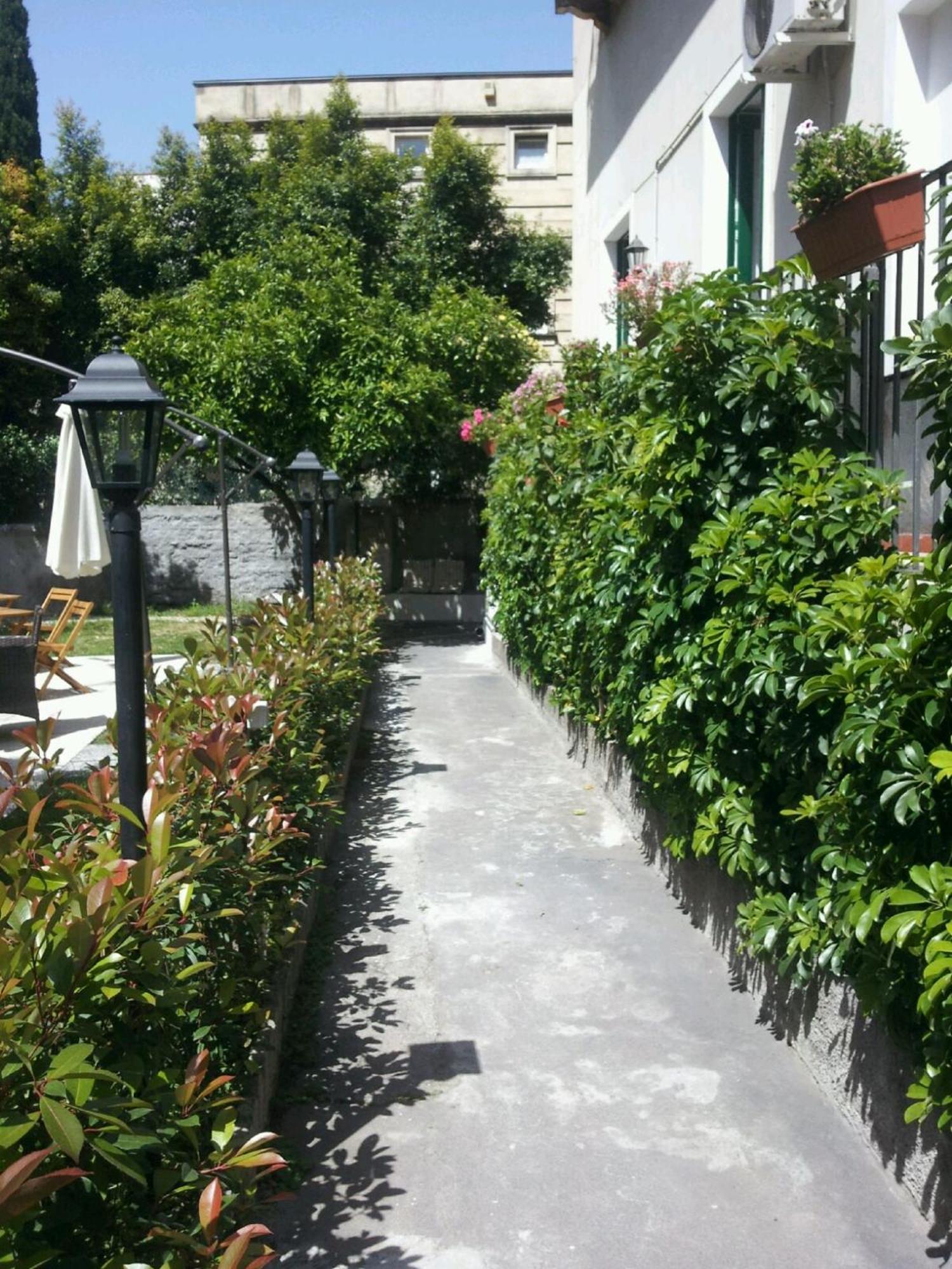 Dimora Novecento Panzió Catania Kültér fotó